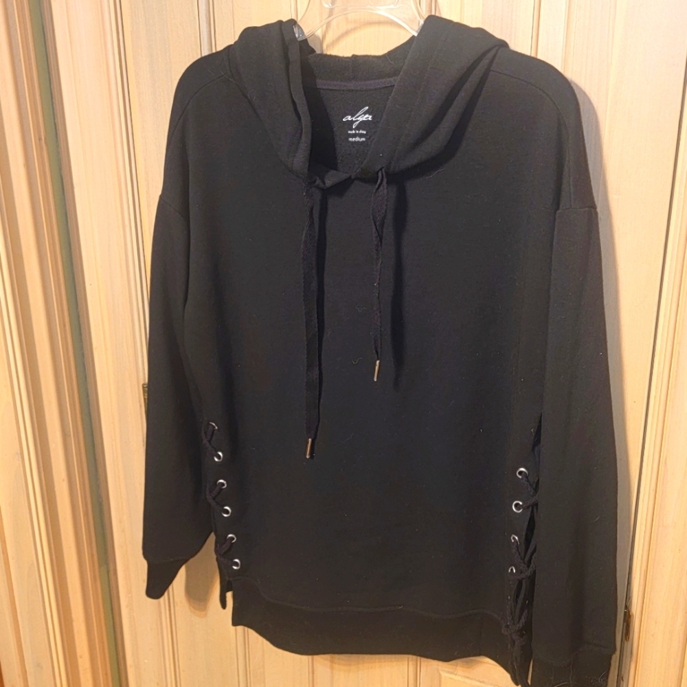 Misses sz M Alya black hooded Sweatshirt lace up sides